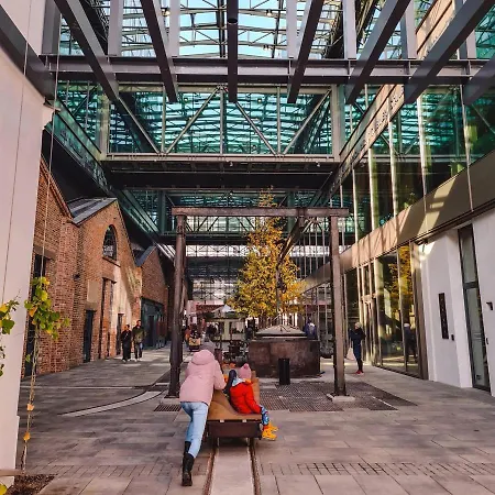 Unique Tower Business View By Bookinghost Warschau