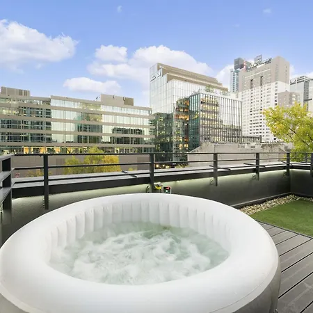 Unique Tower Business View By Bookinghost Lejlighed