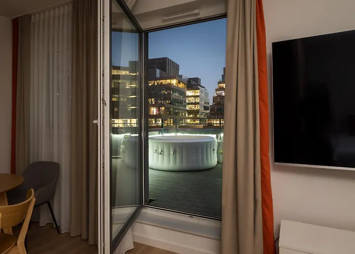 Unique Tower Business View By Bookinghost Apartman Varsó